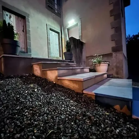 A L'ancienne Ecole Apartment Saint-Ours (Puy-de-Dome)