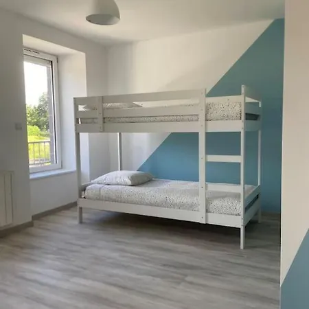 A L'ancienne Ecole Apartment Saint-Ours (Puy-de-Dome)